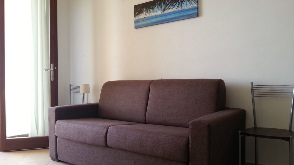 קאסטלסארדו Residence Li Russi מראה חיצוני תמונה